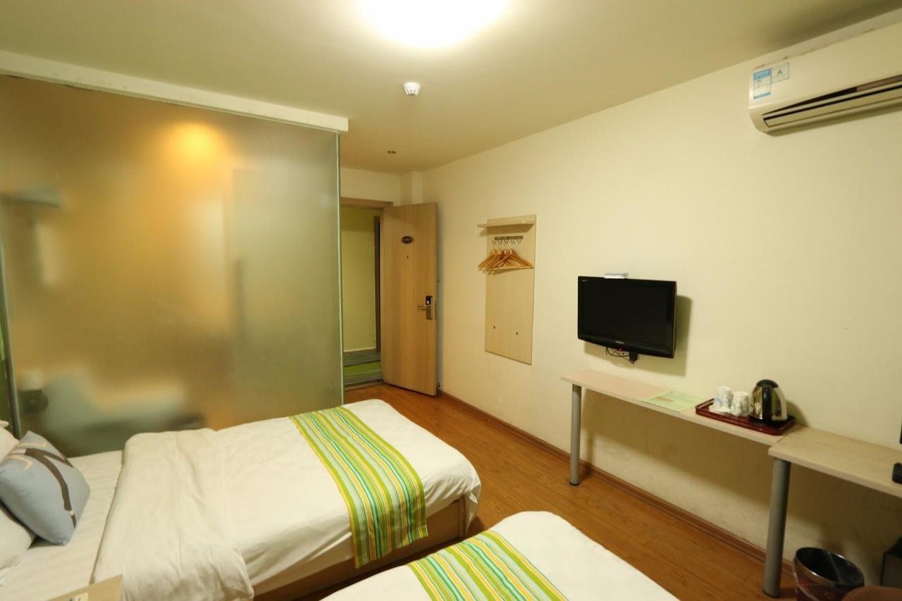 Pai Hotel Chongqing Qijiang Bus Station Екстер'єр фото